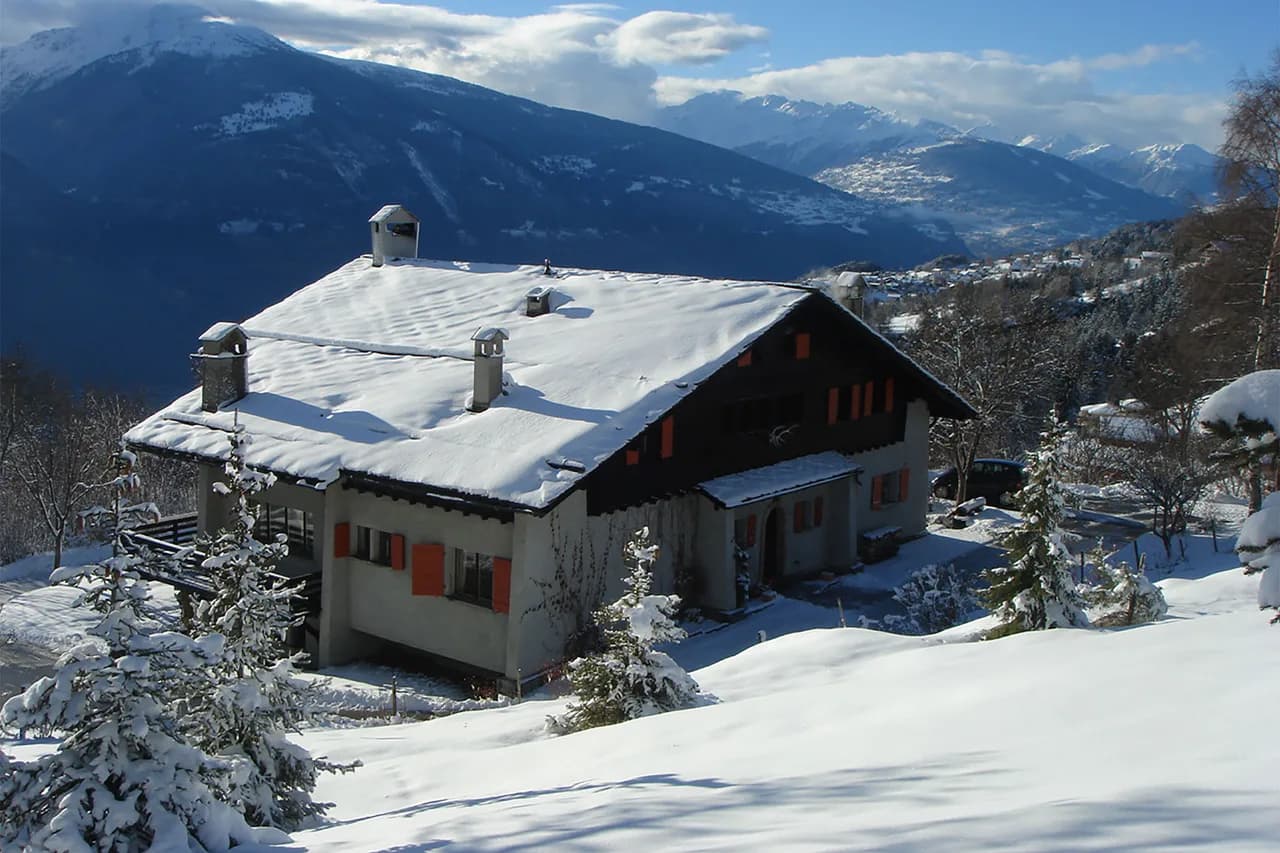 Charmant Chalet Familial Avec Salle de Sport et Jacuzzi, photo 4
