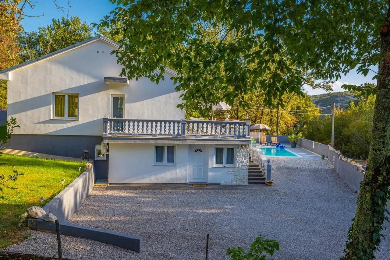 The Right Villa in Croatia with Peaceful Setting photo 4