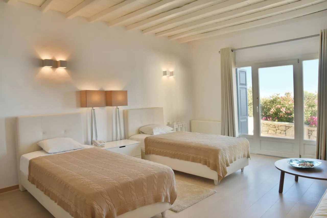 Sunset Villa photo 3