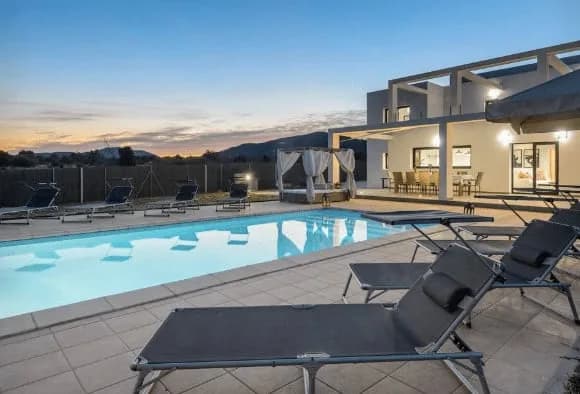 Deluxe 5 BR Villa