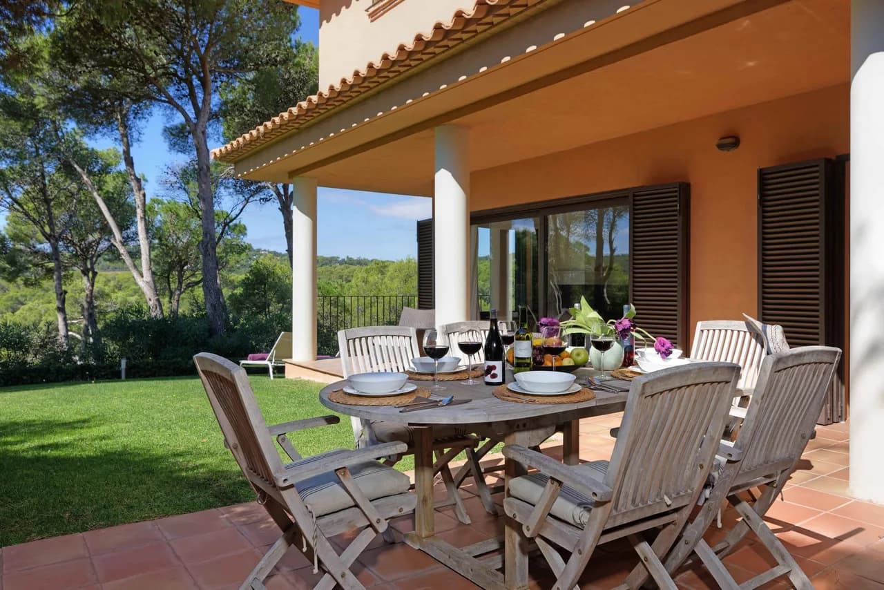 Stylish Villa with Private Pool and Mountain View photo 3