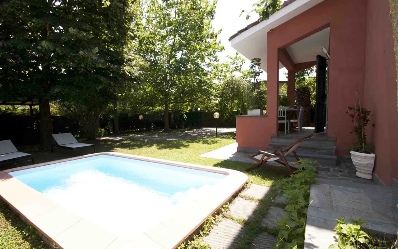 Charmante Strandvilla mit Pool, Foto 2