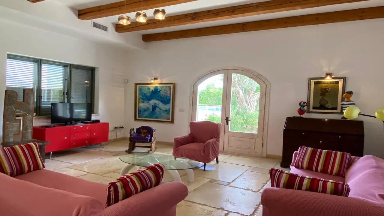 Villa Kosher de 9 Habitaciones con Sauna Privada, foto 3