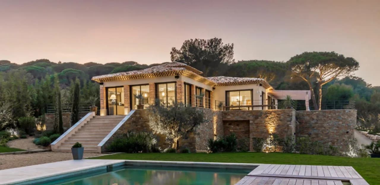 Impressive Topaz Villa mit privatem Helipad