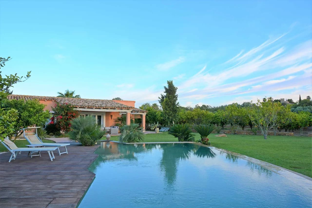 Moderna Villa de 3 Habitaciones con Piscina Atractiva