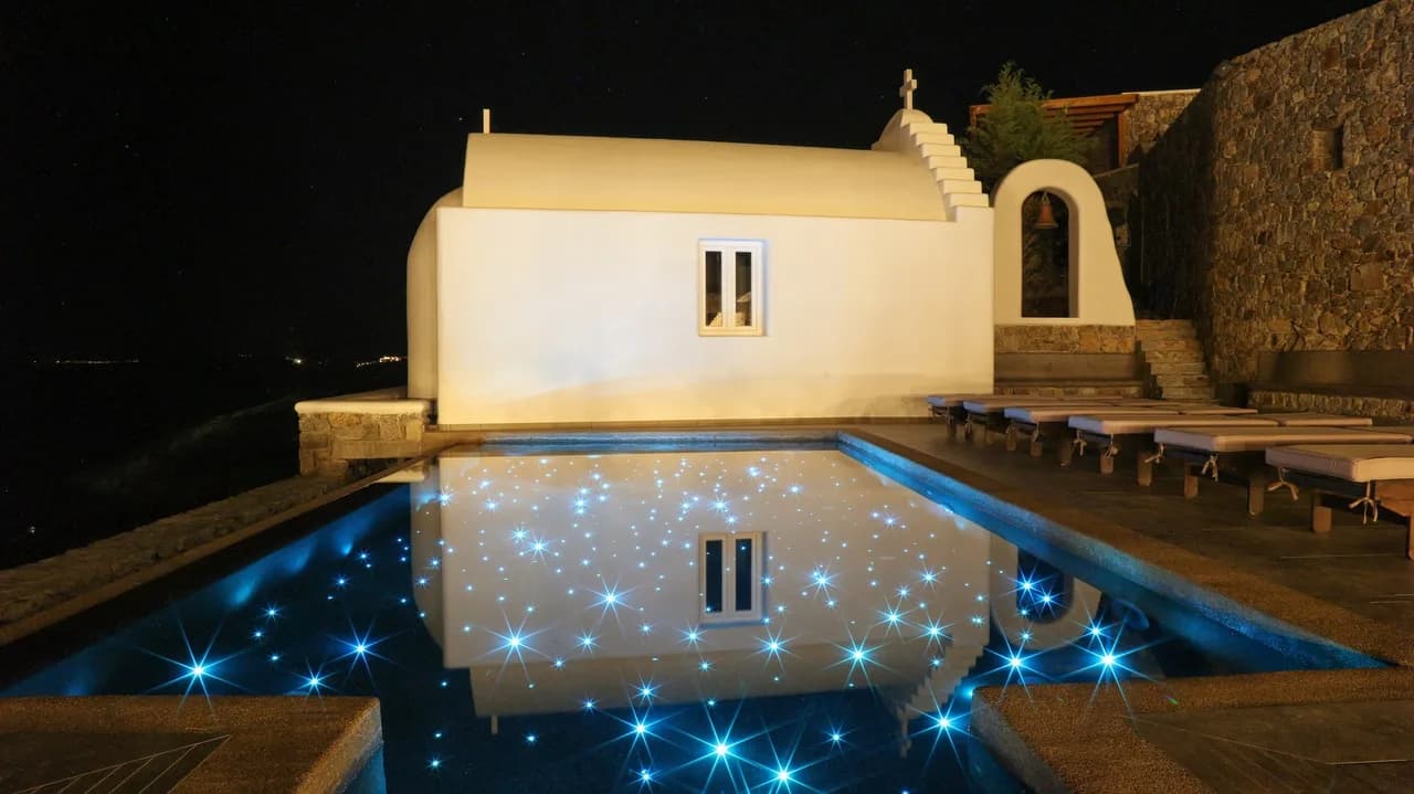 Villa de Firma Griega enclavada en una colina sobre la Playa de Elia, foto 3