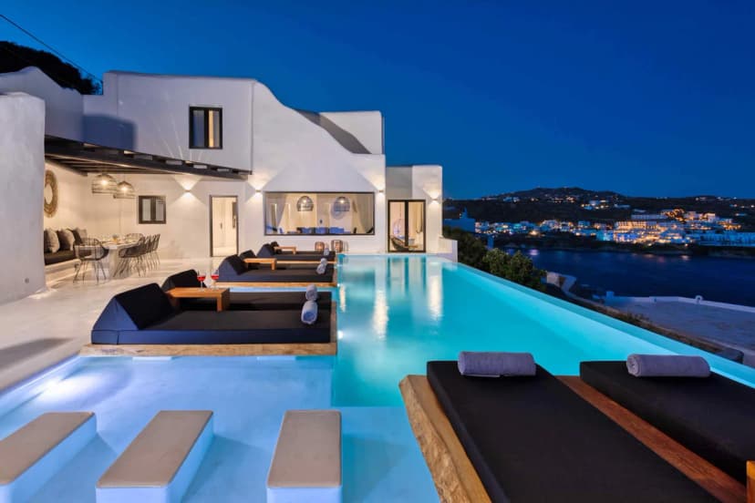 Contemporary Cycladic Villa With Infinity Pool
