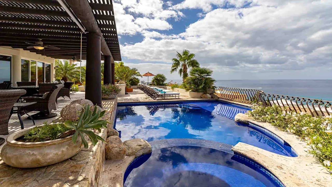 Villa de Luxe Espagnole avec Vues Panoramiques sur l'Océan