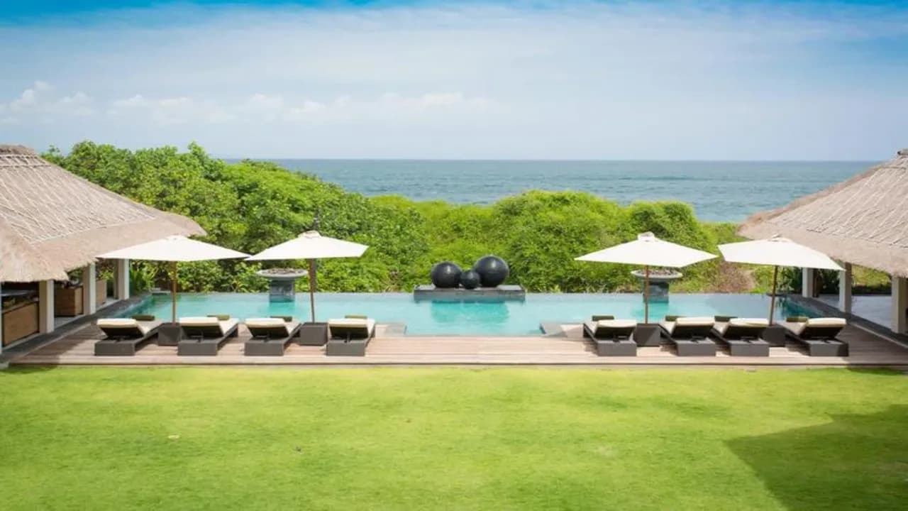 Wundervolle Villa mit Infinity-Pool