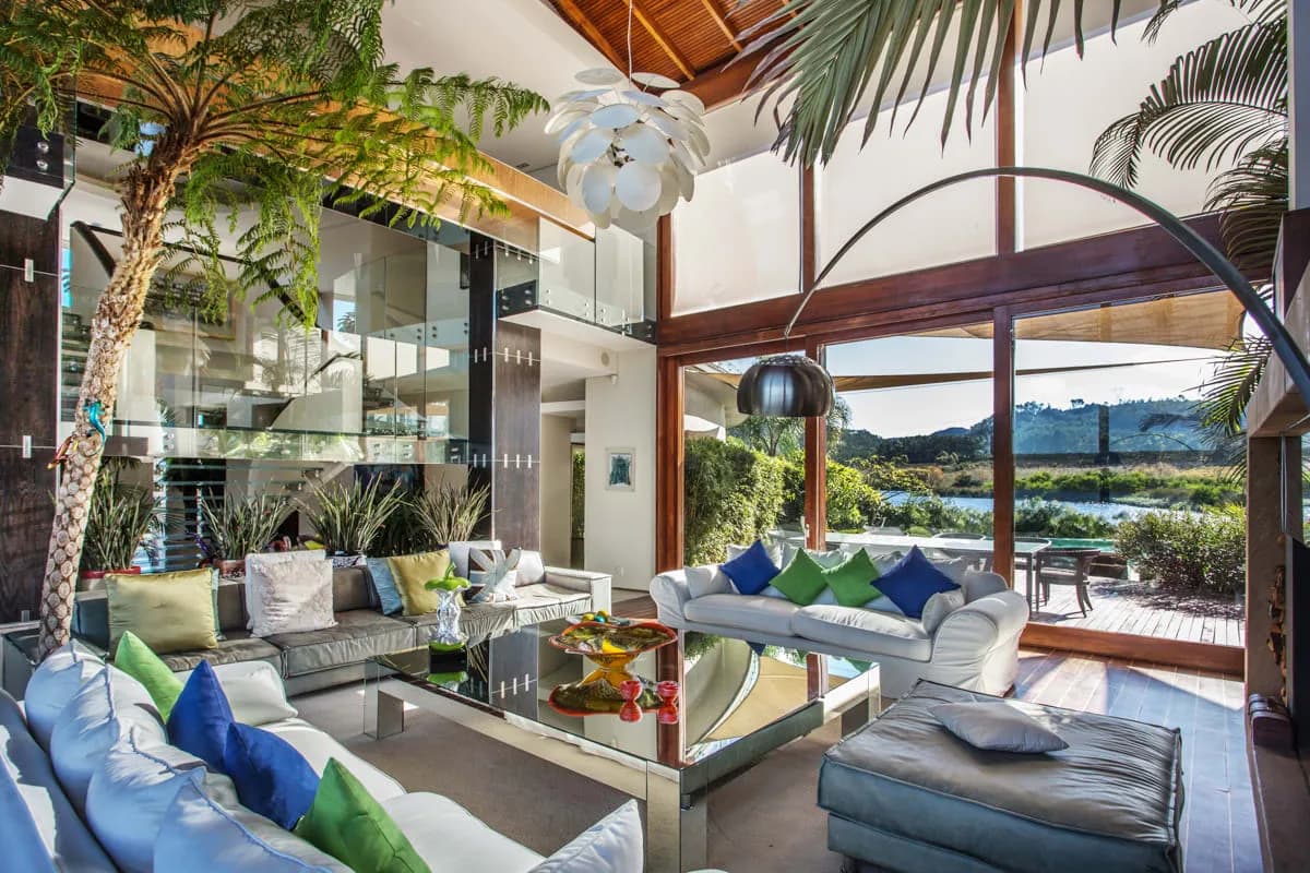 Moderne Villa in opulenter Umgebung, Foto 2