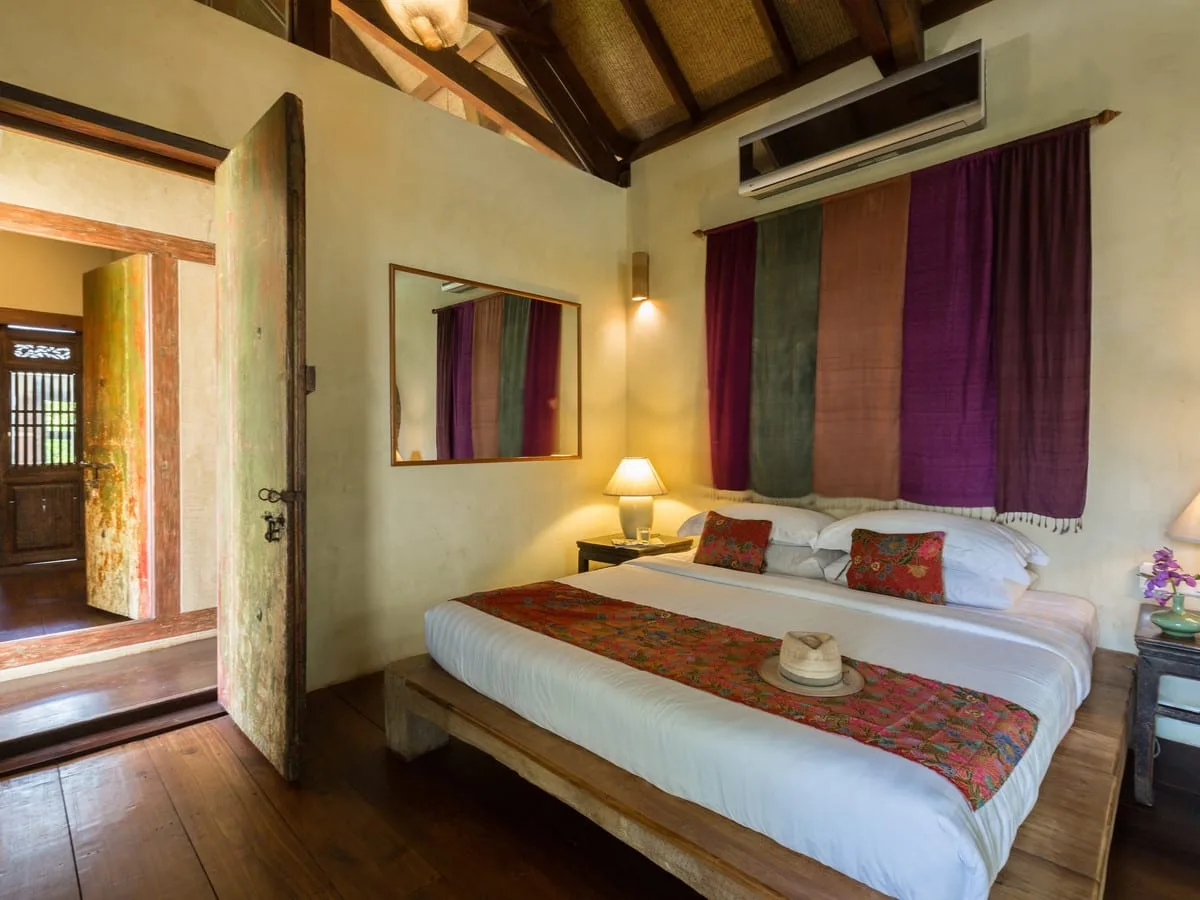 Luxurious Authentic Villa photo 3