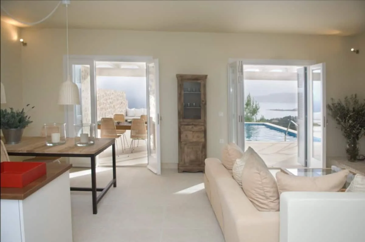 Villa sur la Colline III - Offrant des Vues sur la Mer Saronique, photo 3