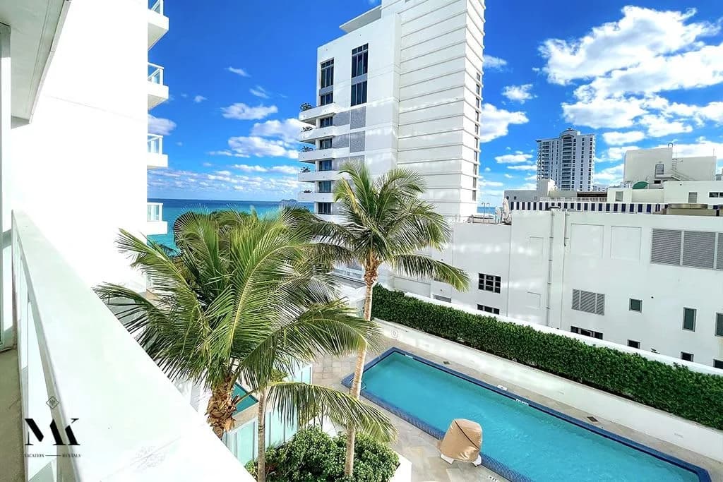 Cozy Studio with Balcony in Miami Beach photo 2