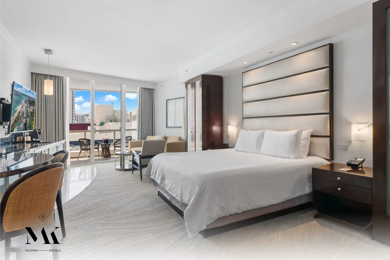 FontaineBleau | Balcony w/ Ocean + Bay/City View photo 2