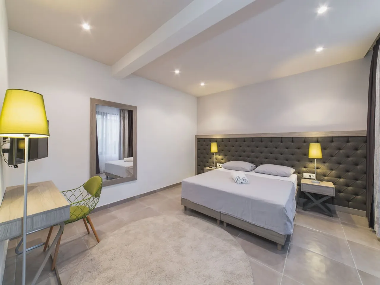 Moderne Strandvilla mit Pool und Fitnessraum, Foto 5
