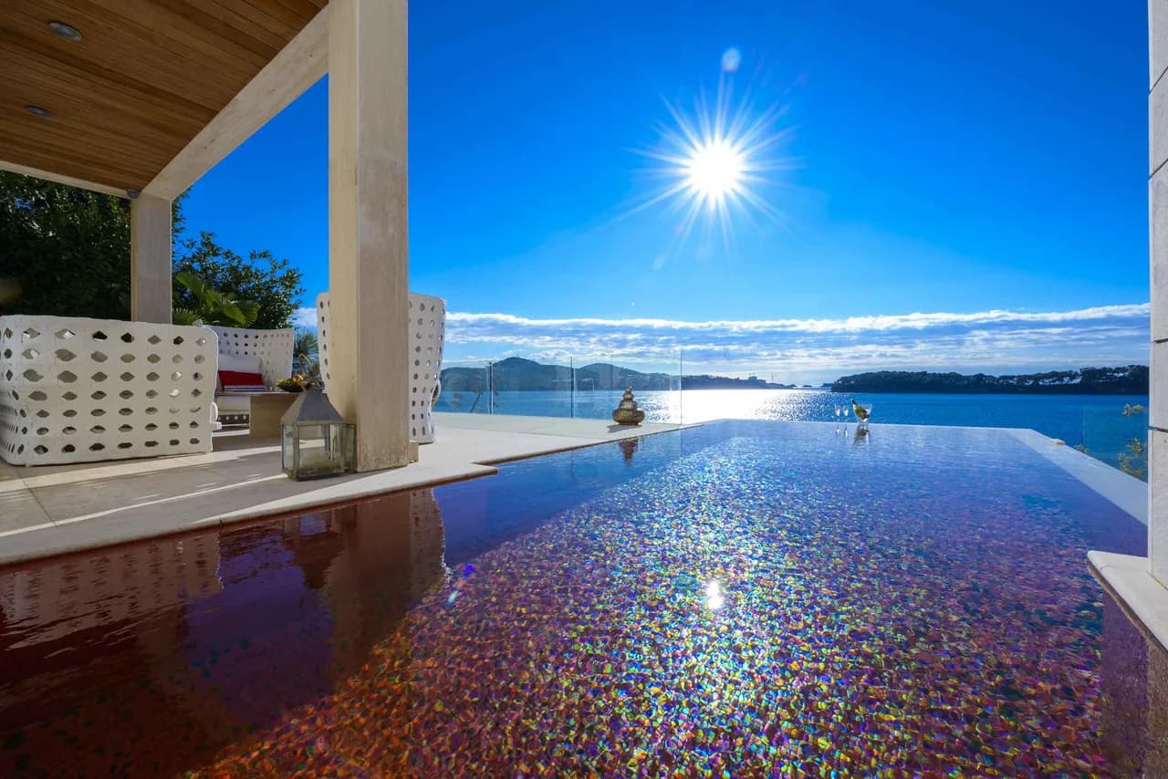 Belle Villa Contemporaine Avec Salle De Sport Et Piscine