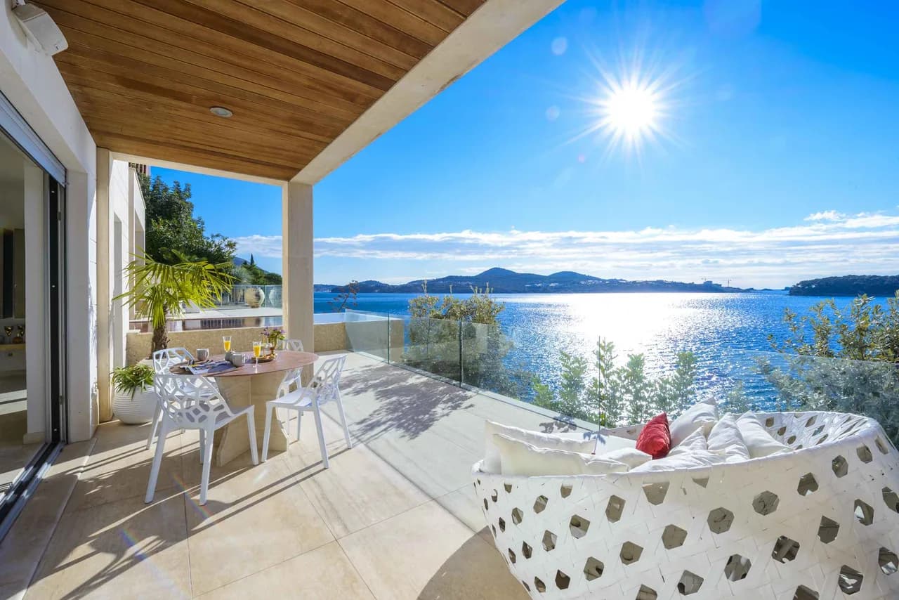 Belle Villa Contemporaine Avec Salle De Sport Et Piscine, photo 5