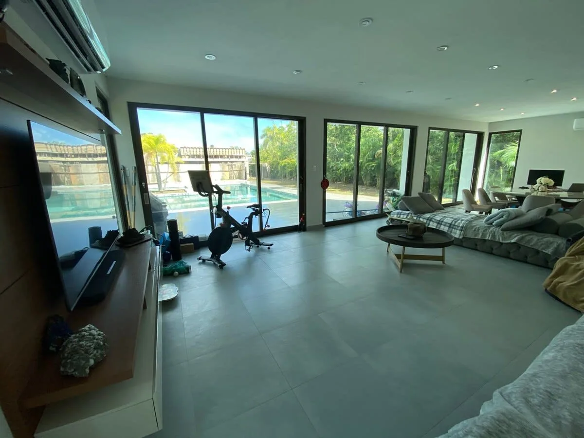 3 BR Singularly Beautiful Ferienhaus Villa, Foto 4