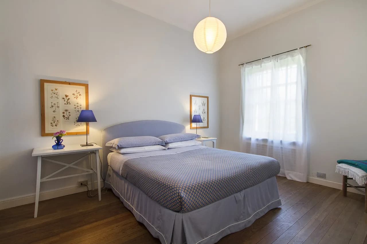 Elegante Villa de 6 Habitaciones con Piscina y Vistas al Lago, foto 5