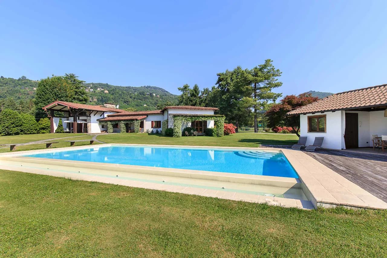 Villa de Lujo con Interiores de Estilo Italiano y Vistas Espectaculares, foto 2