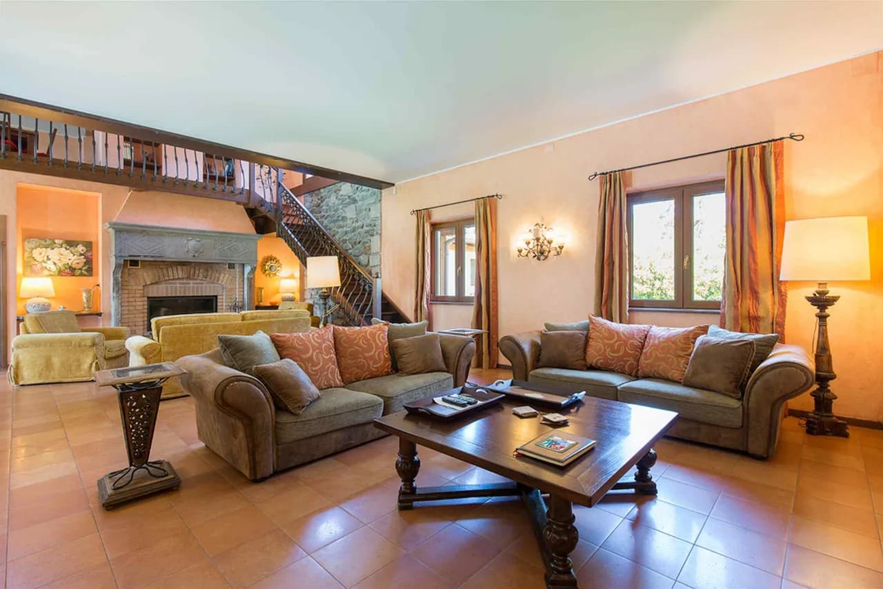 Villa de Lujo con Interiores de Estilo Italiano y Vistas Espectaculares, foto 5