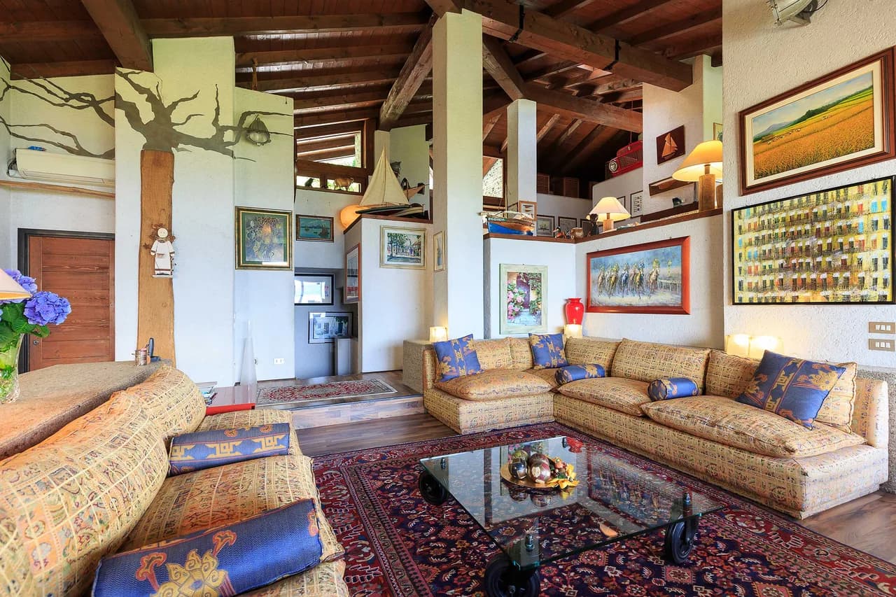 Villa Elegante con Piscina y Vistas al Lago, foto 4