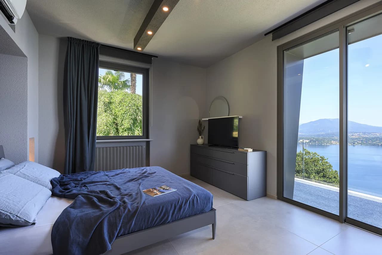 Villa magique avec vue imprenable sur le lac et piscine, photo 5