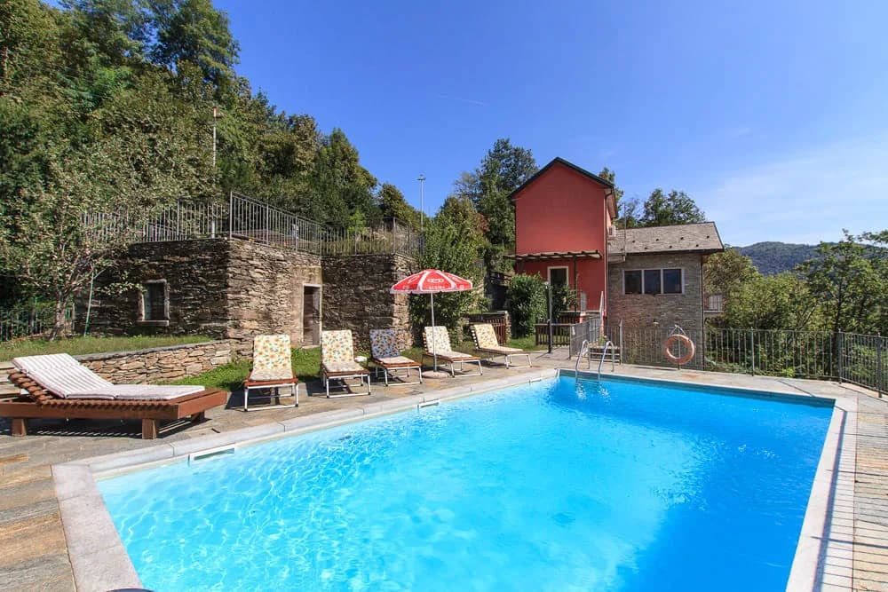 Enchanting Villa with Pool photo 3
