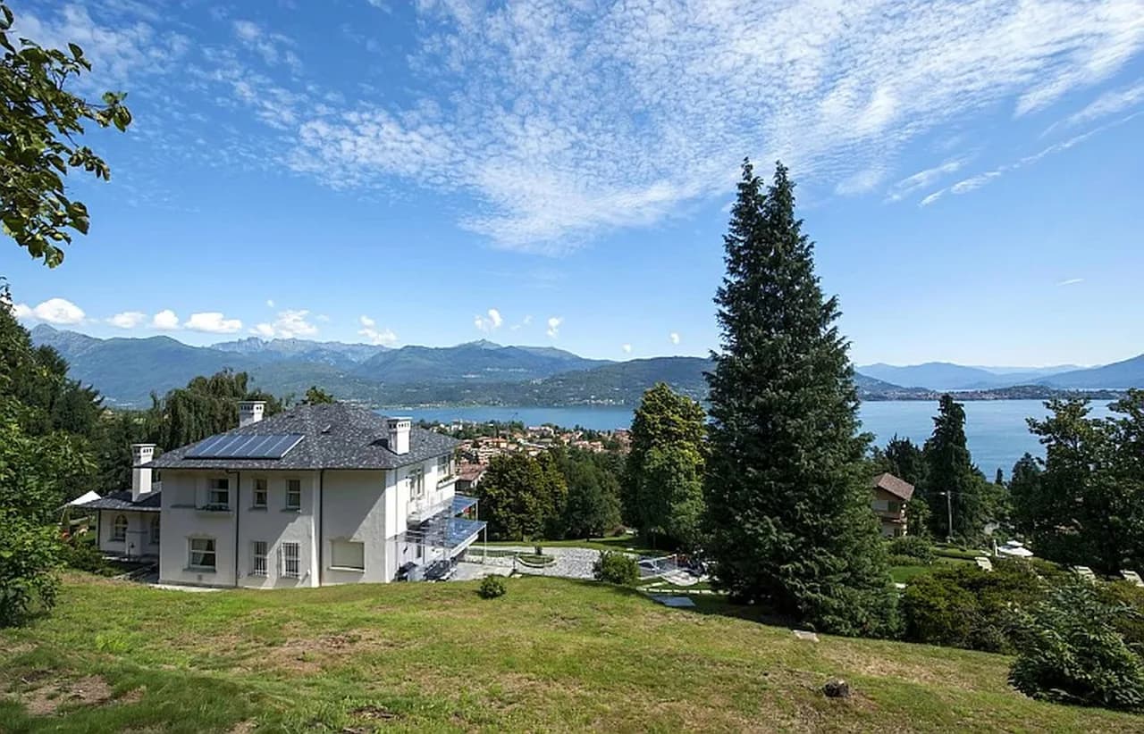 Luxuriöse Villa mit Pool mit Blick auf den Lago Maggiore, Foto 3