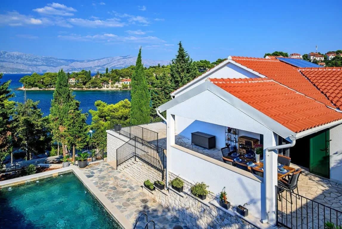 Villa luxueuse avec grand jardin et vue mer magnifique, photo 2