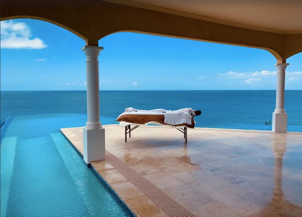 Spektakuläre Villa mit 360-Grad-Blick auf blauen Himmel und Ozean, Foto 5