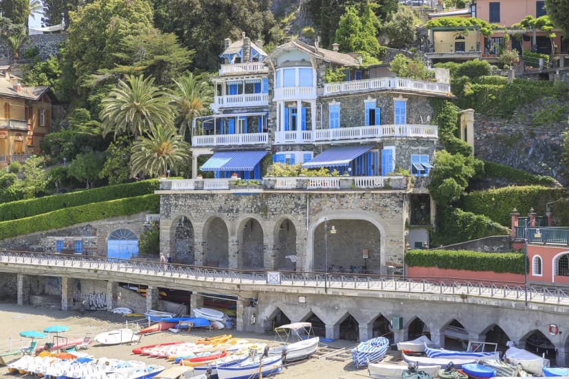 Magical Seafront Villa in Levanto