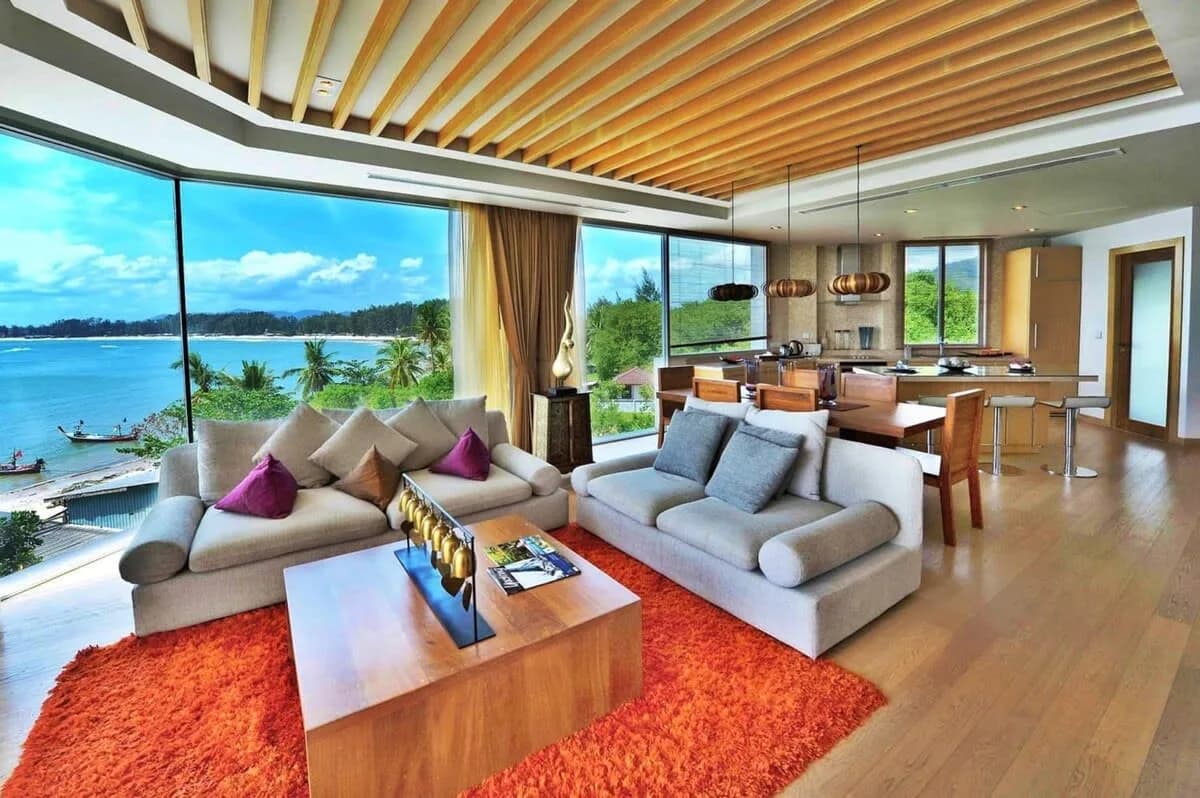 Magical Beachfront Penthouse with Private Jacuzzi photo 2