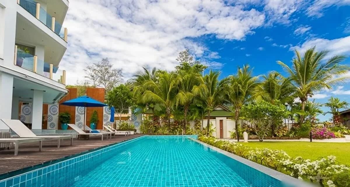 Magical Beachfront Penthouse with Private Jacuzzi photo 5