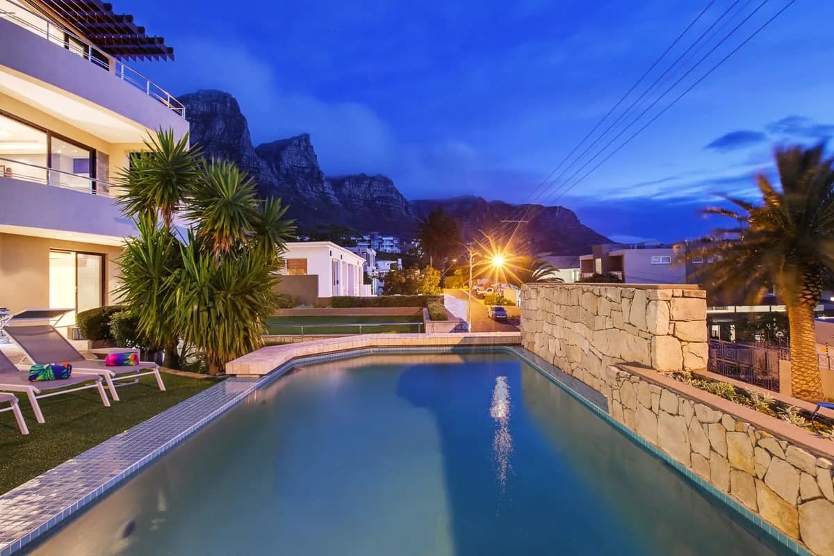 Luxuriöse Villa mit atemberaubendem Blick und viel Platz, Foto 3