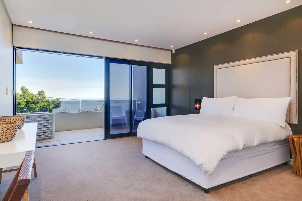 Comfy Villa With Spectacular Ocean Views photo 4