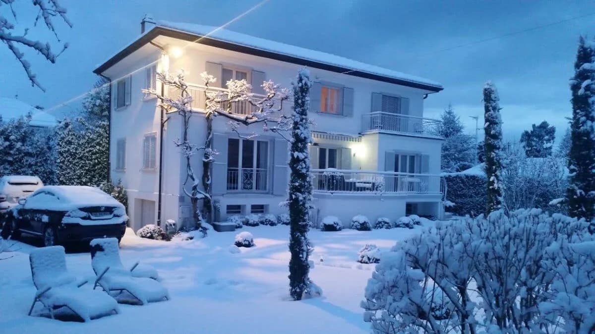 Encantadora Villa en Coppet con Jardín, foto 5