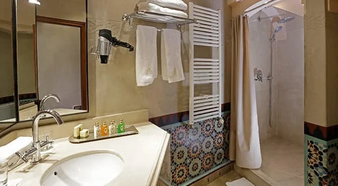 Habitación Bellamente Decorada con Vista al Jardín, foto 4