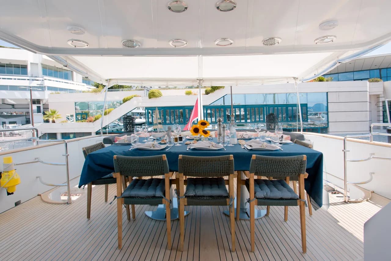 Yate de Lujo de 38m con Sala de Cine, foto 5