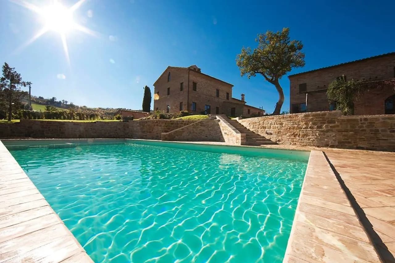 Traumhafte Backsteinvilla mit unglaublichem Blick und Pool, Foto 2