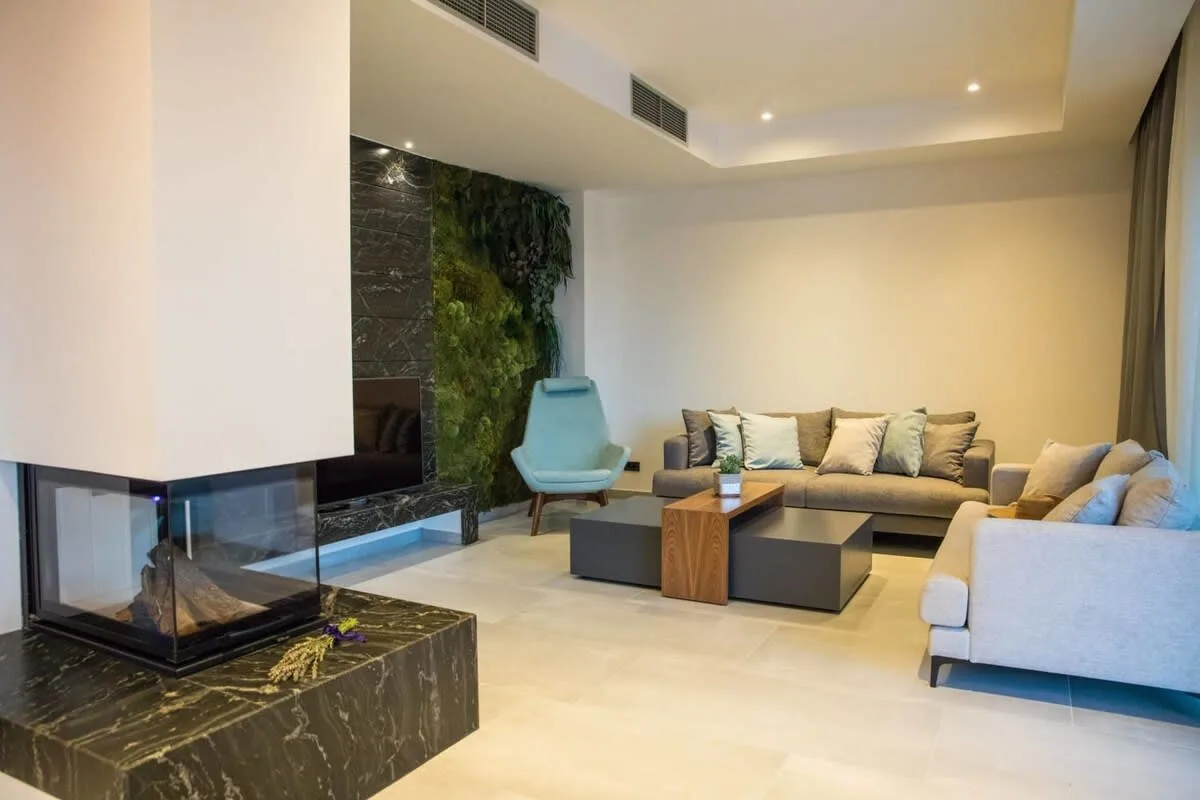 Villa Contemporaine Toute Neuve Avec Piscine à Débordement, photo 5
