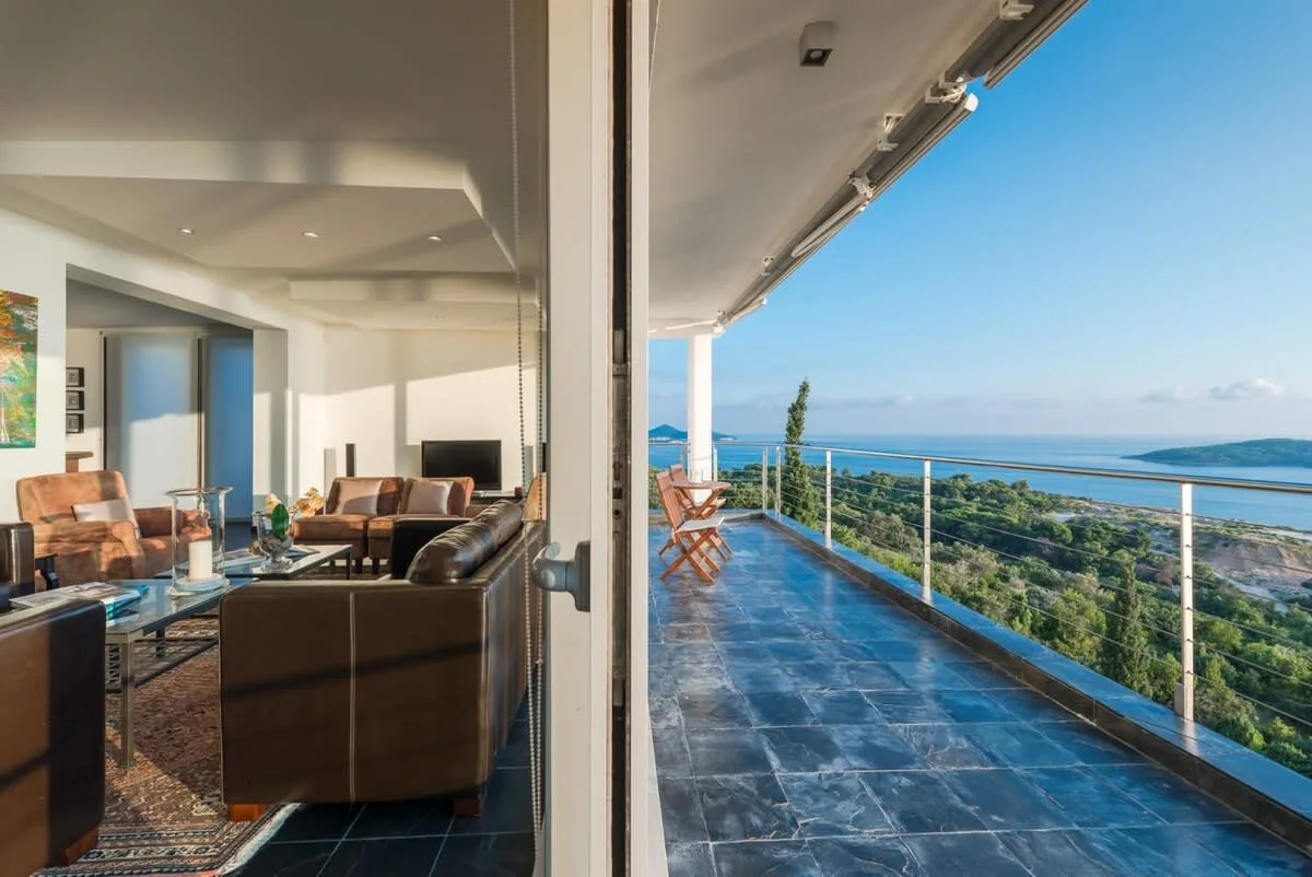 Villa Spacieuse et Propre avec Grande Piscine, photo 3