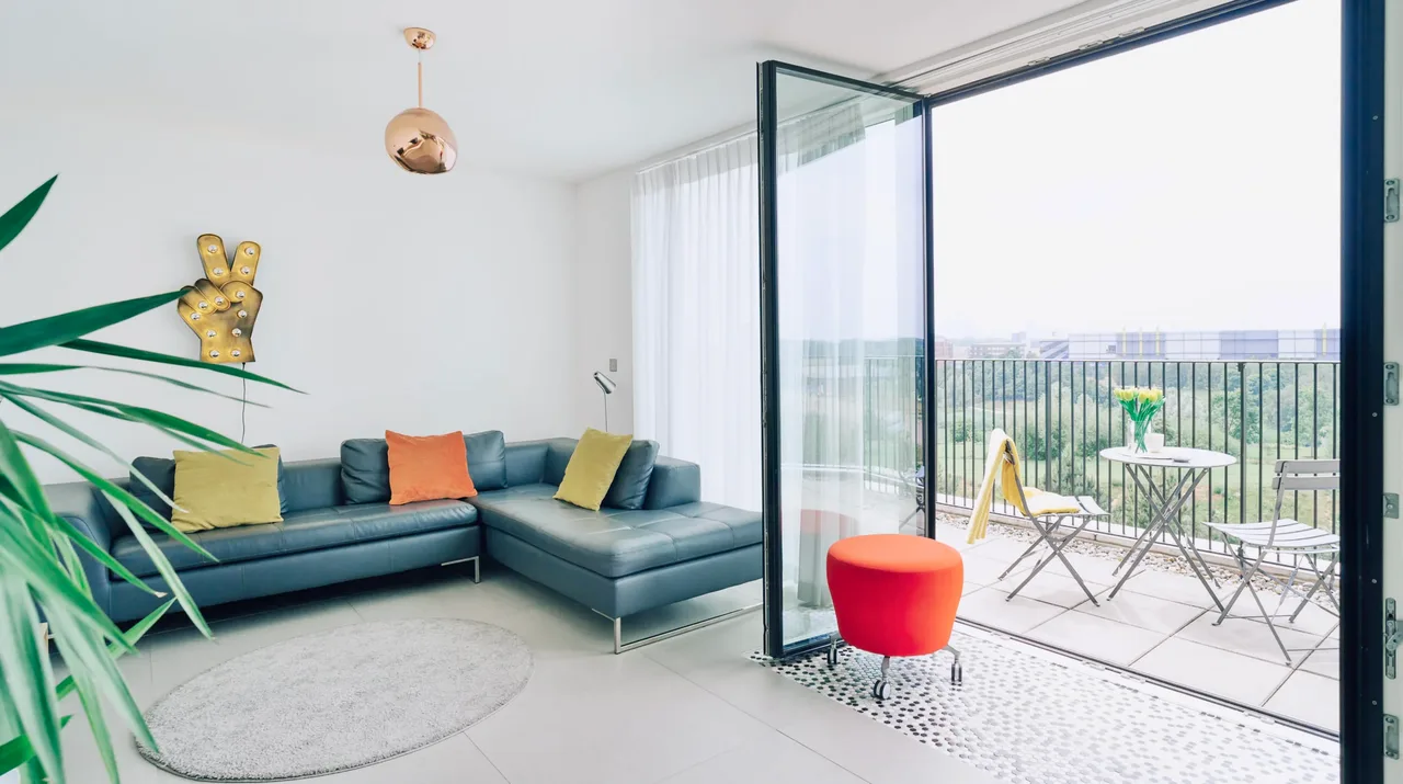 Panoramic Park View Penthouse in Stratford, London, England, photo 4