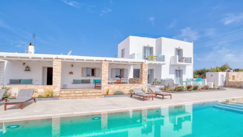Private And Tranquil Villa With Modern Cycladic Interiors