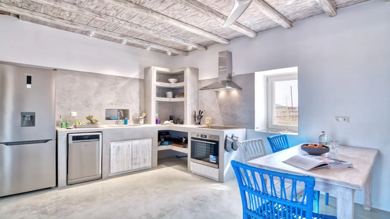Villa Privée et Tranquille Avec Intérieurs Cycladiques Modernes, photo 3