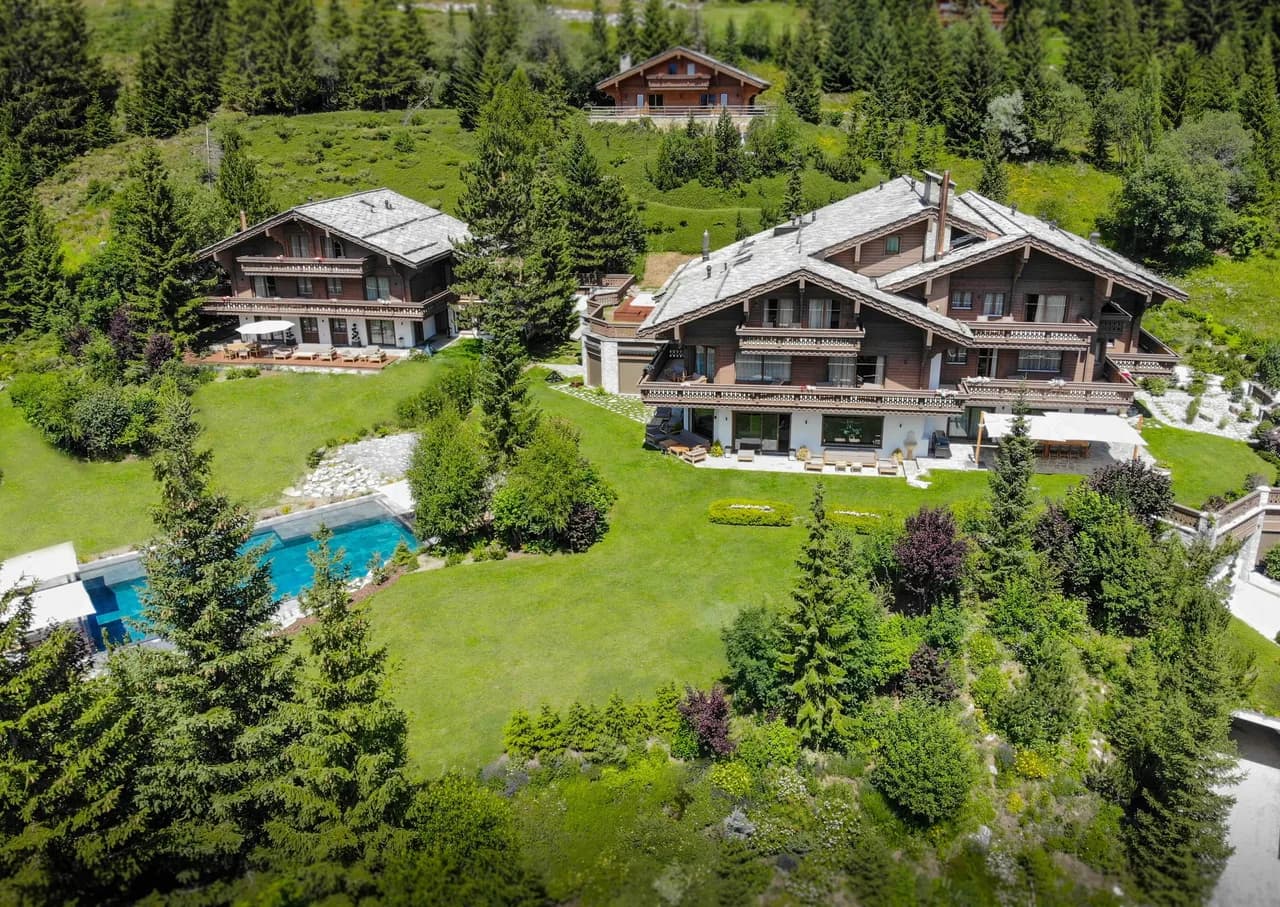 Private Chalet With High Tech Cinema photo 4
