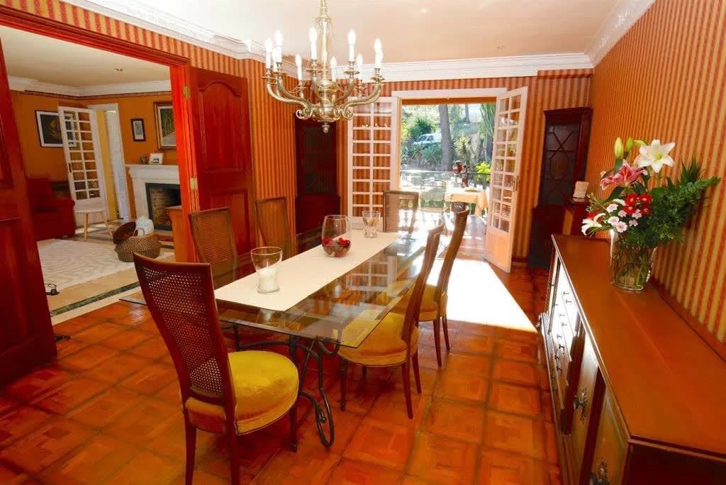 Casa Moderna de Lujo con Muebles Asombrosos y Piscina, foto 2