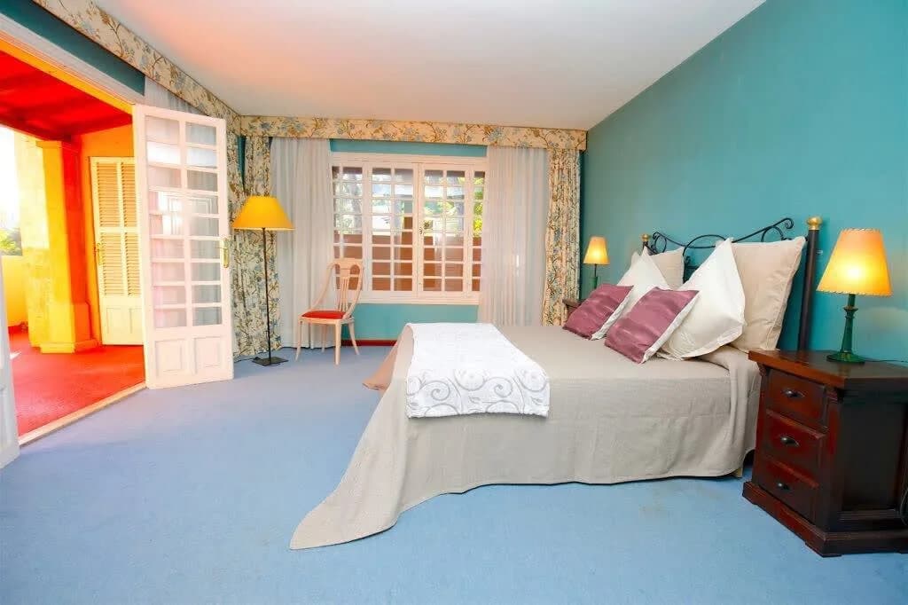 Casa Moderna de Lujo con Muebles Asombrosos y Piscina, foto 4