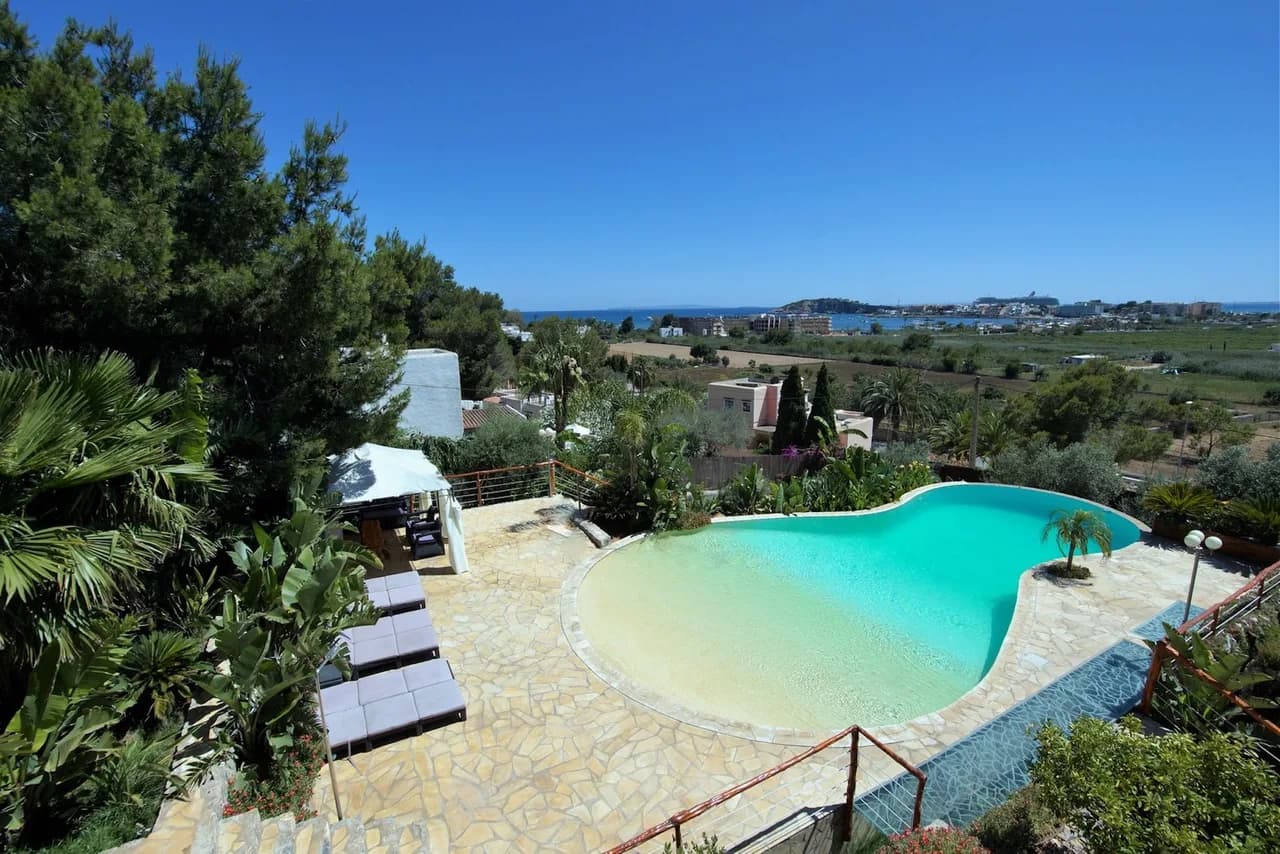 Encantadora casa de pueblo con hermosa piscina, cerca de Ibiza Town, foto 5