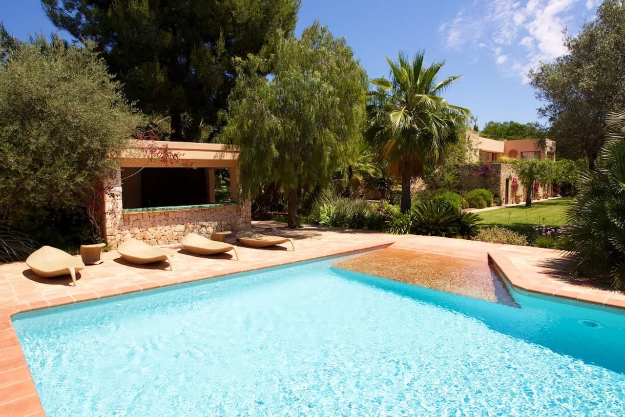 Villa de Lujo en Jardines Bellamente Paisajísticos Cerca de Ibiza, foto 2